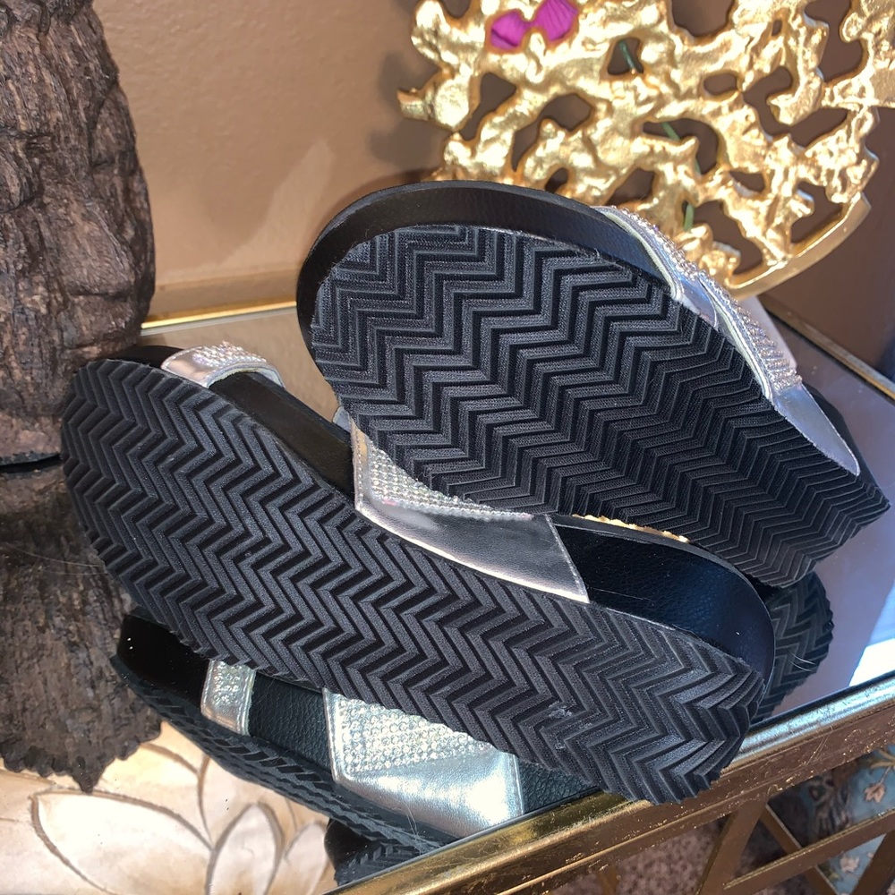 Wedges - Picture 3 of 4